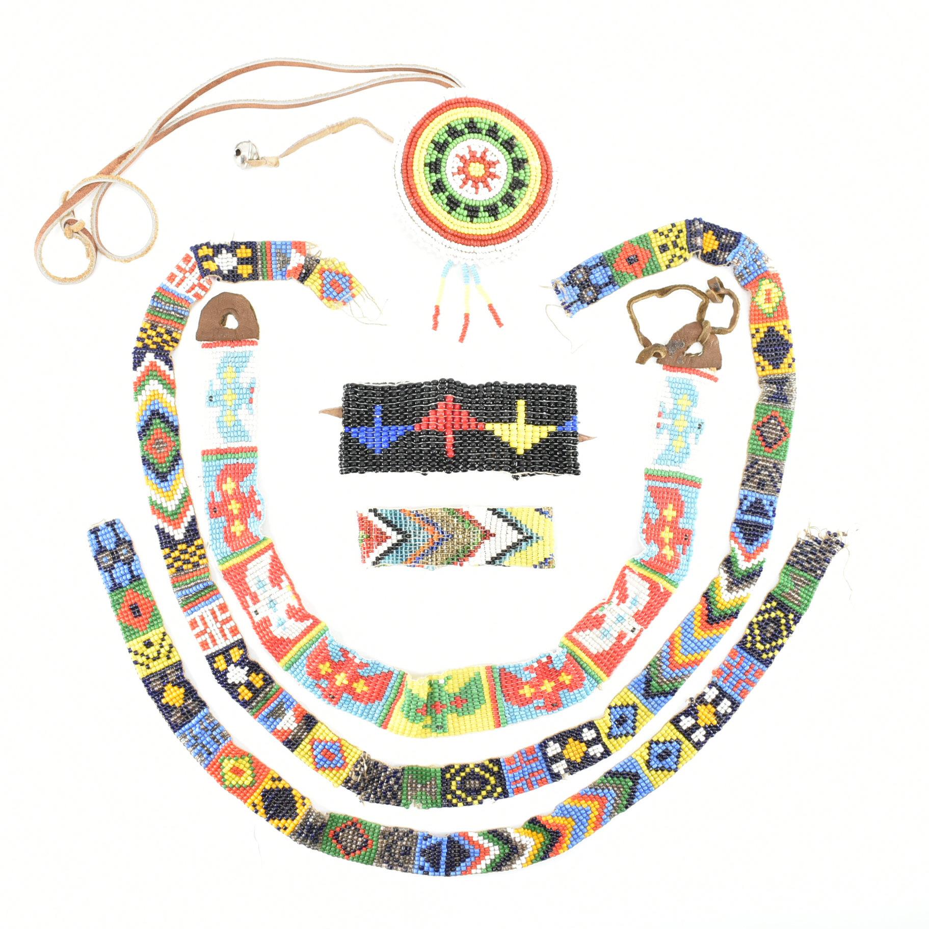 COLLECTION OF ASSORTED NATIVE AMERICAN NAVAJO STYLE BEADED JEWELLERY - Image 4 of 5