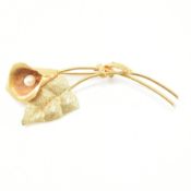 18CT GOLD & PEARL BROOCH PIN