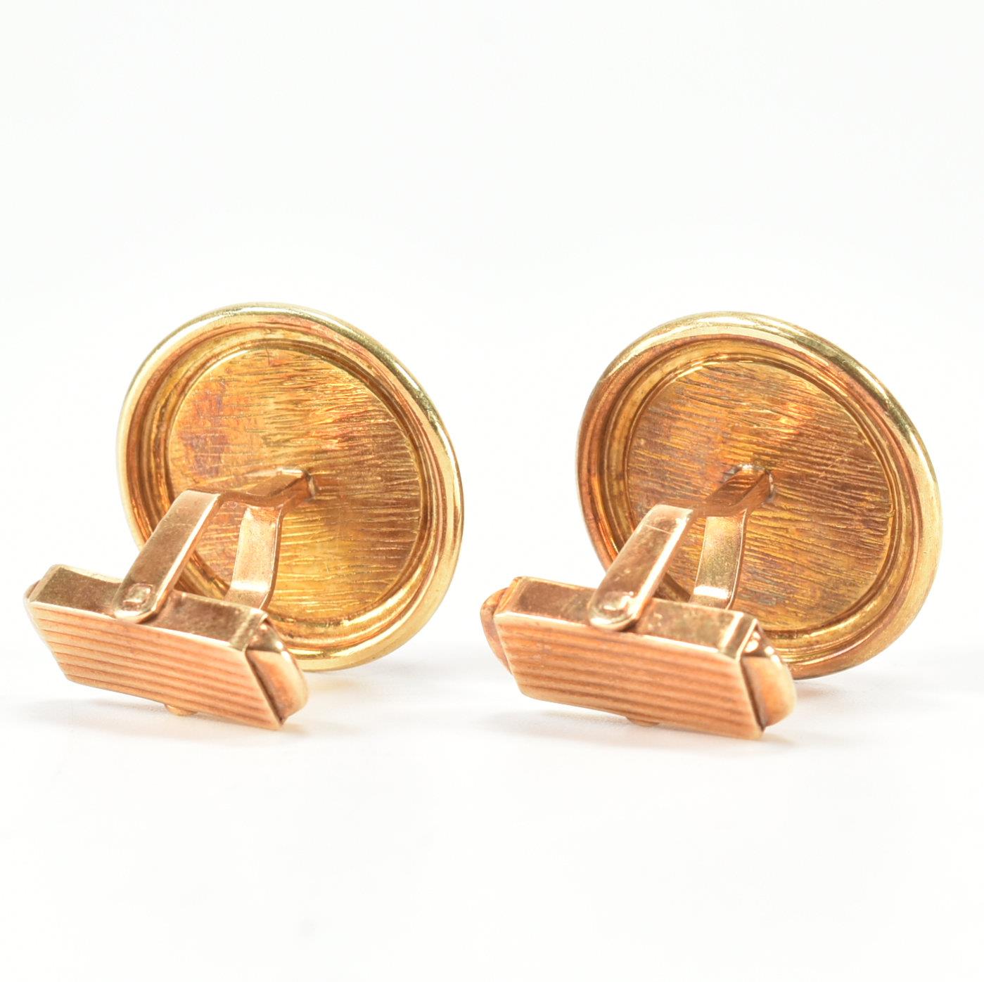 PAIR OF 18CT GOLD & MOONSTONE CUFFLINKS - Image 4 of 7