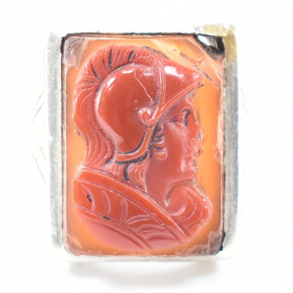 VINTAGE WHITE GOLD & CARVED CAMEO RING - Image 2 of 7