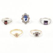 COLLECTION OF ASSORTED SILVER & COSTUME JEWELLERY RINGS