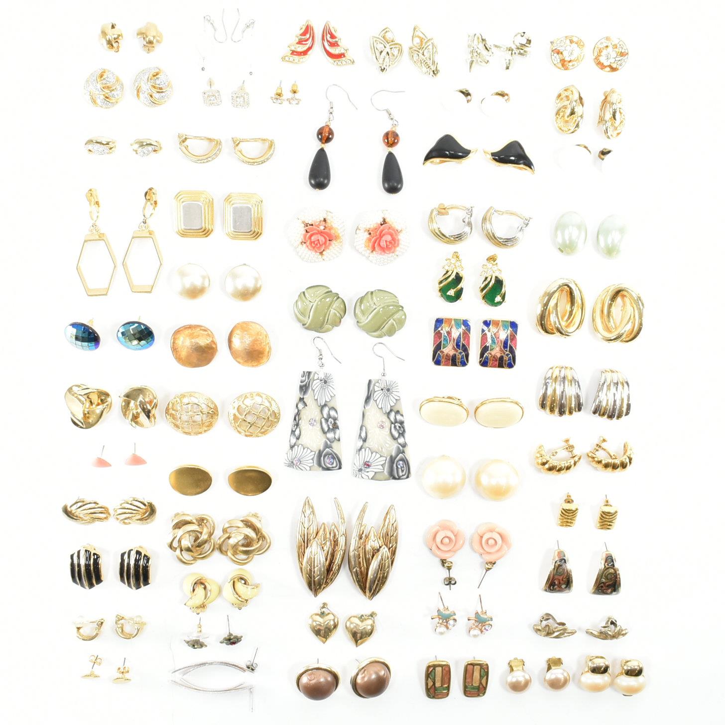 COLLECTION OF ASSORTED COSTUME JEWELLERY EARRINGS - Image 4 of 8