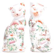 PAIR OF 1920S CHINESE PORCELAIN CATS