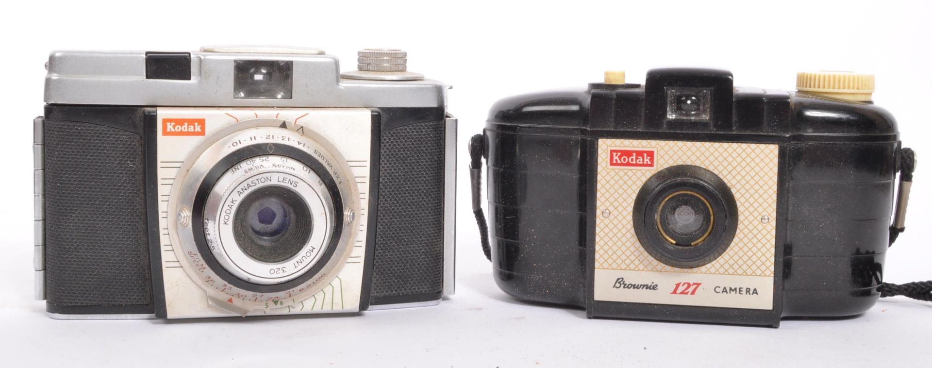 COLLECTION OF VINTAGE 20TH CENTURY CAMERAS & BINOCULARS - Image 5 of 5