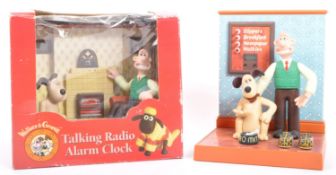WALLACE & GROMIT - COLLECTION OF ASSORTED MEMORABILIA