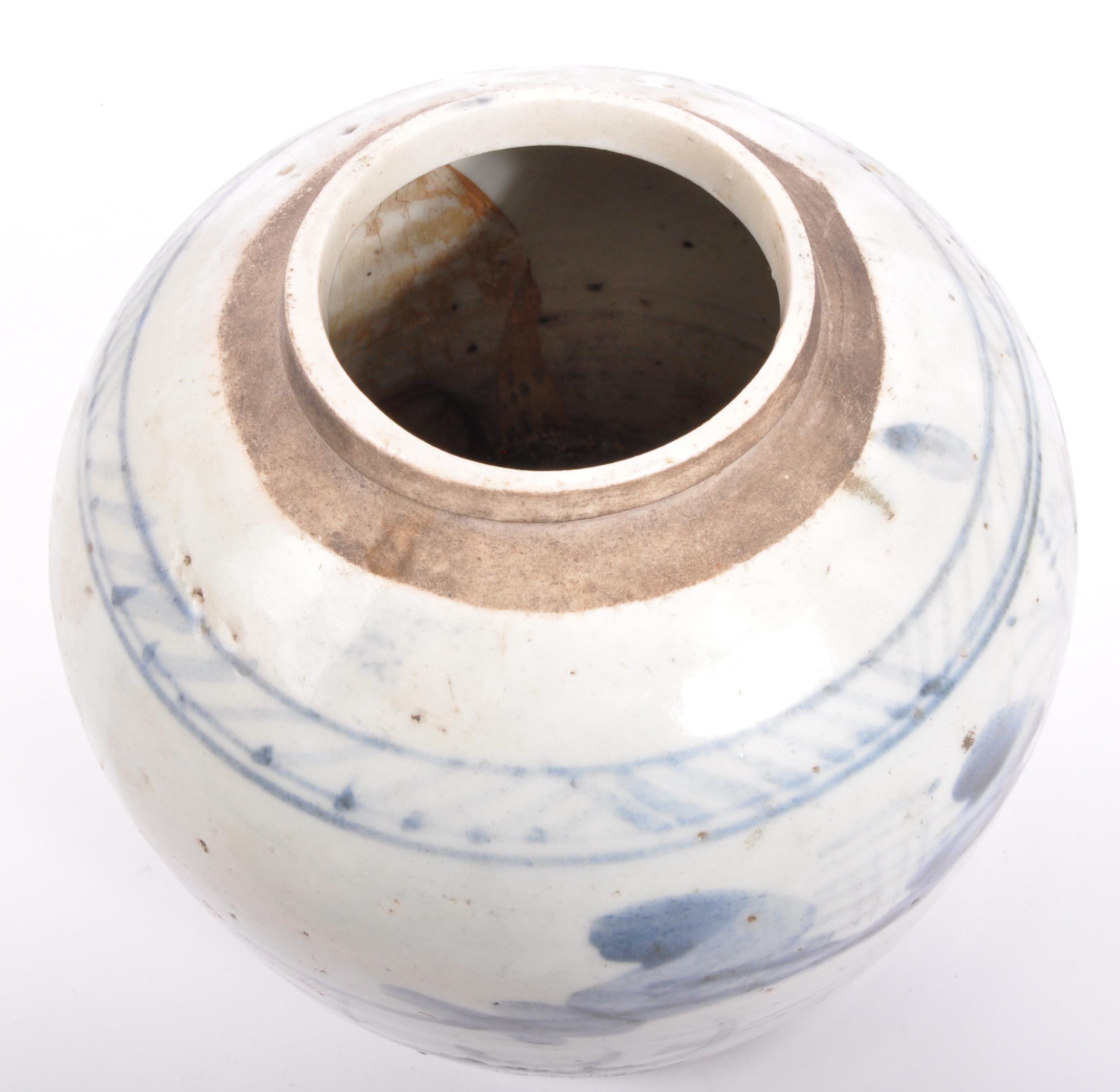 EARLY 20TH CENTURY CERAMIC BLUE & WHITE CHINESE GINGER JARS - Image 5 of 10