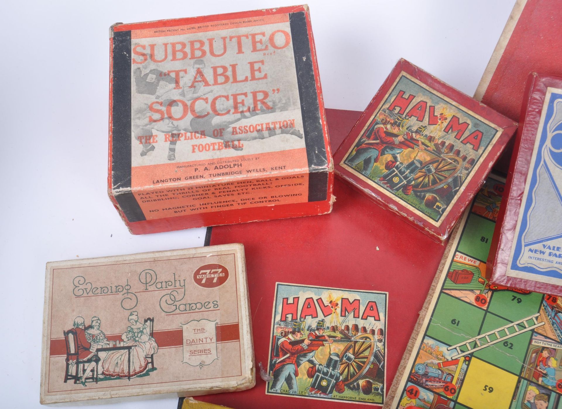 COLLECTION OF VINTAGE CARD GAMES, MARBLES AND COMICS ETC - Image 9 of 20