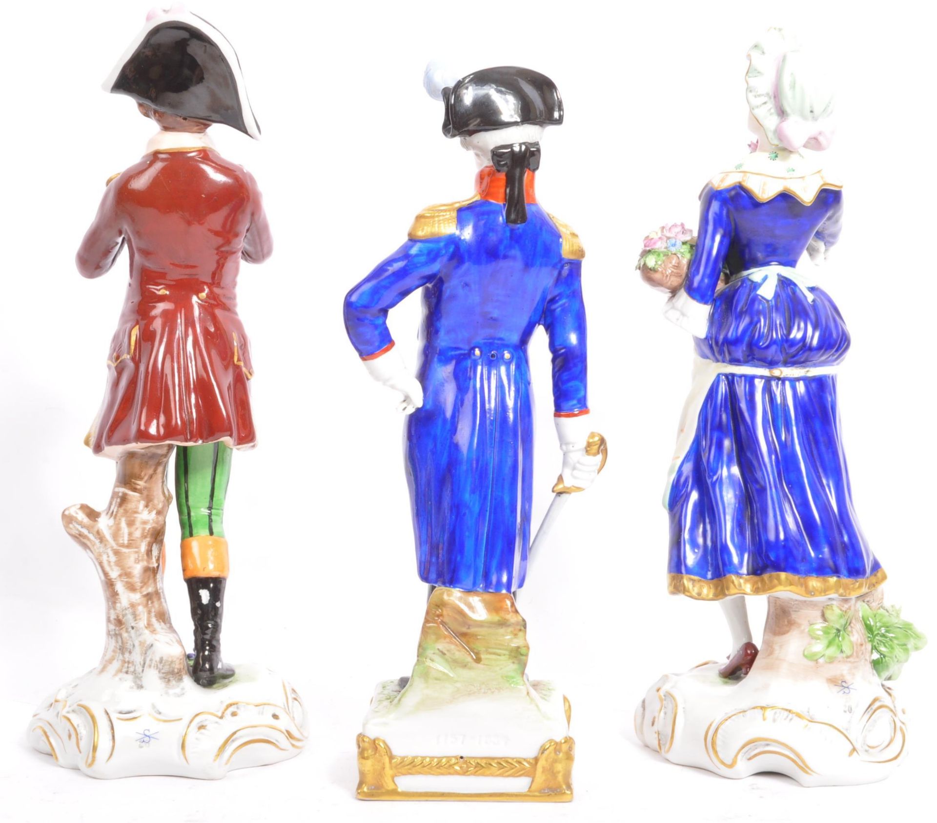 COLLECTION SITZENDORF & CAPODIMONTE PORCELAIN FIGURINES - Bild 3 aus 7