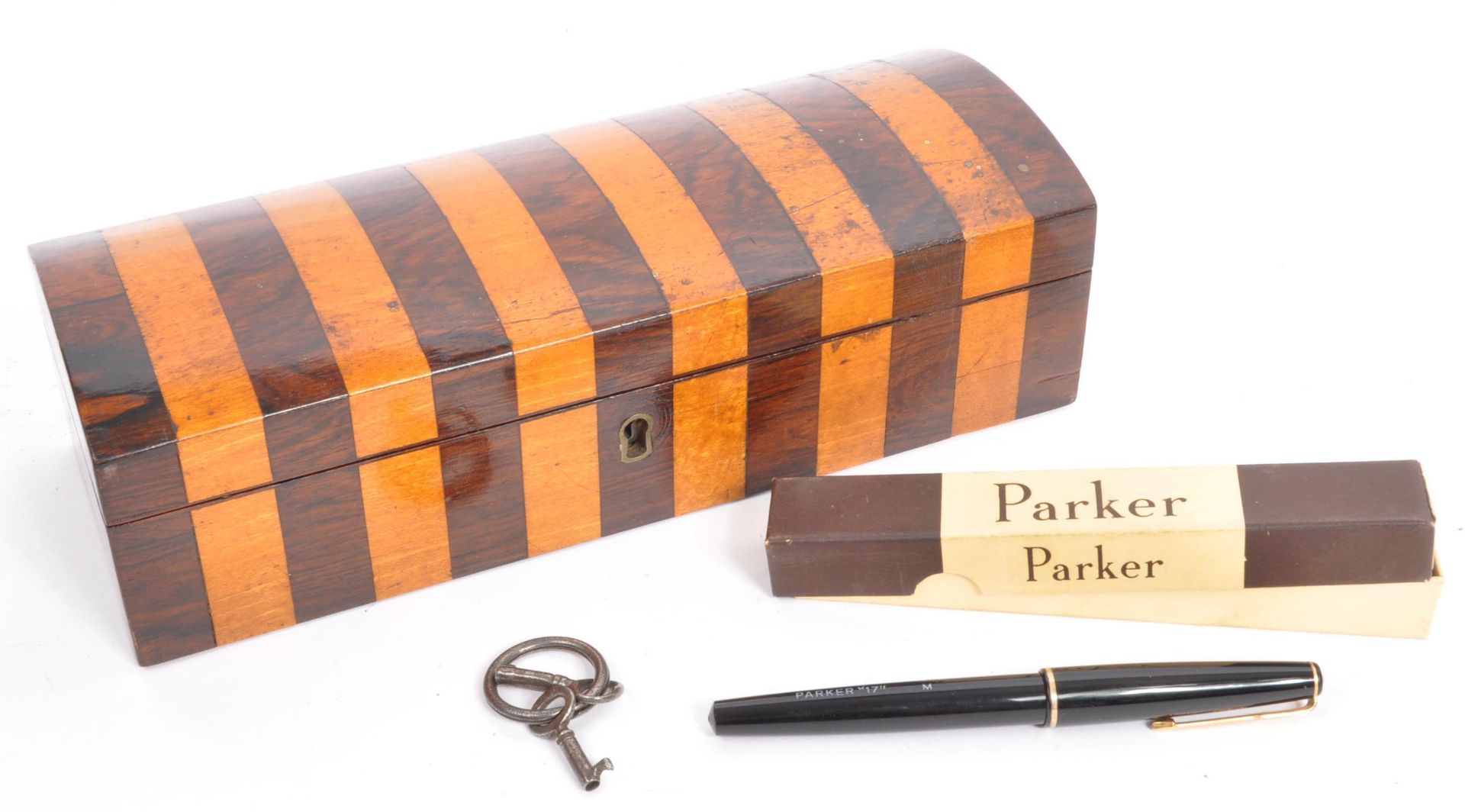 EARLY 20TH CENTURY MARQUETRY INLAID PEN BOX & PARKER PEN