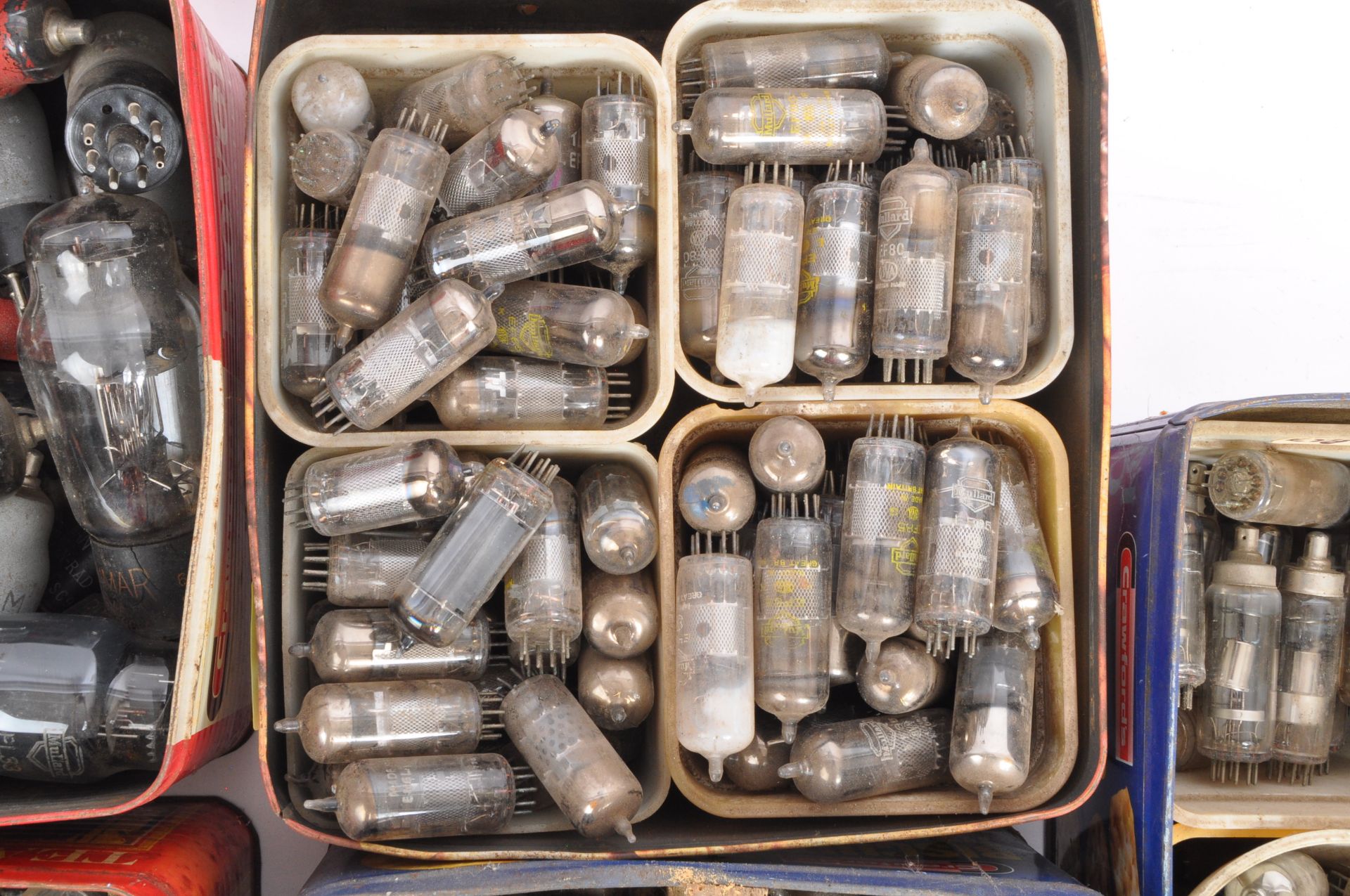 COLLECTION OF VINTAGE 20TH CENTURY LOOSE RADIO VALVES - Image 4 of 9