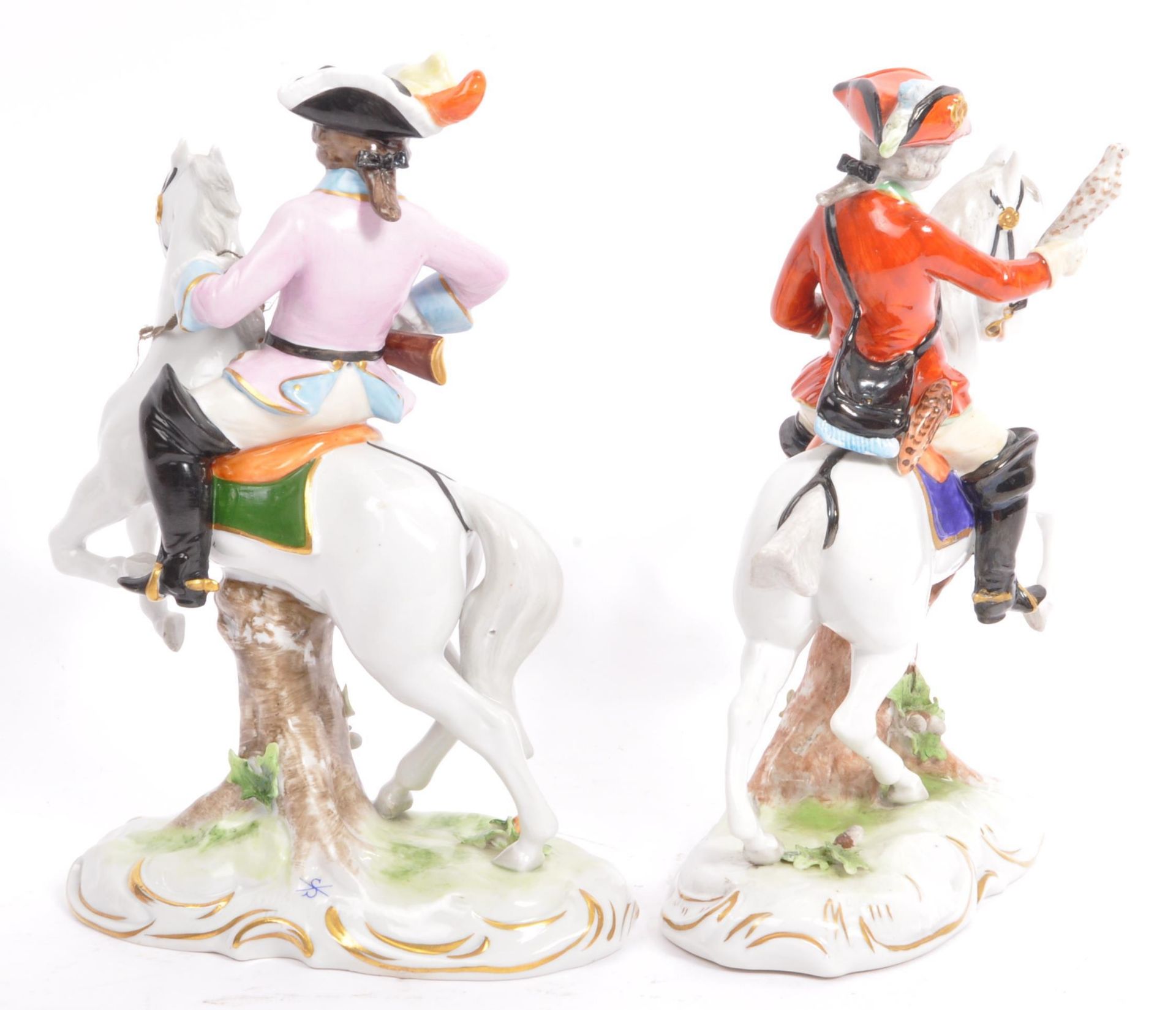 ASSORTMENT OF GERMAN CONTINENTAL PORCELAIN FIGURINES - Image 5 of 9