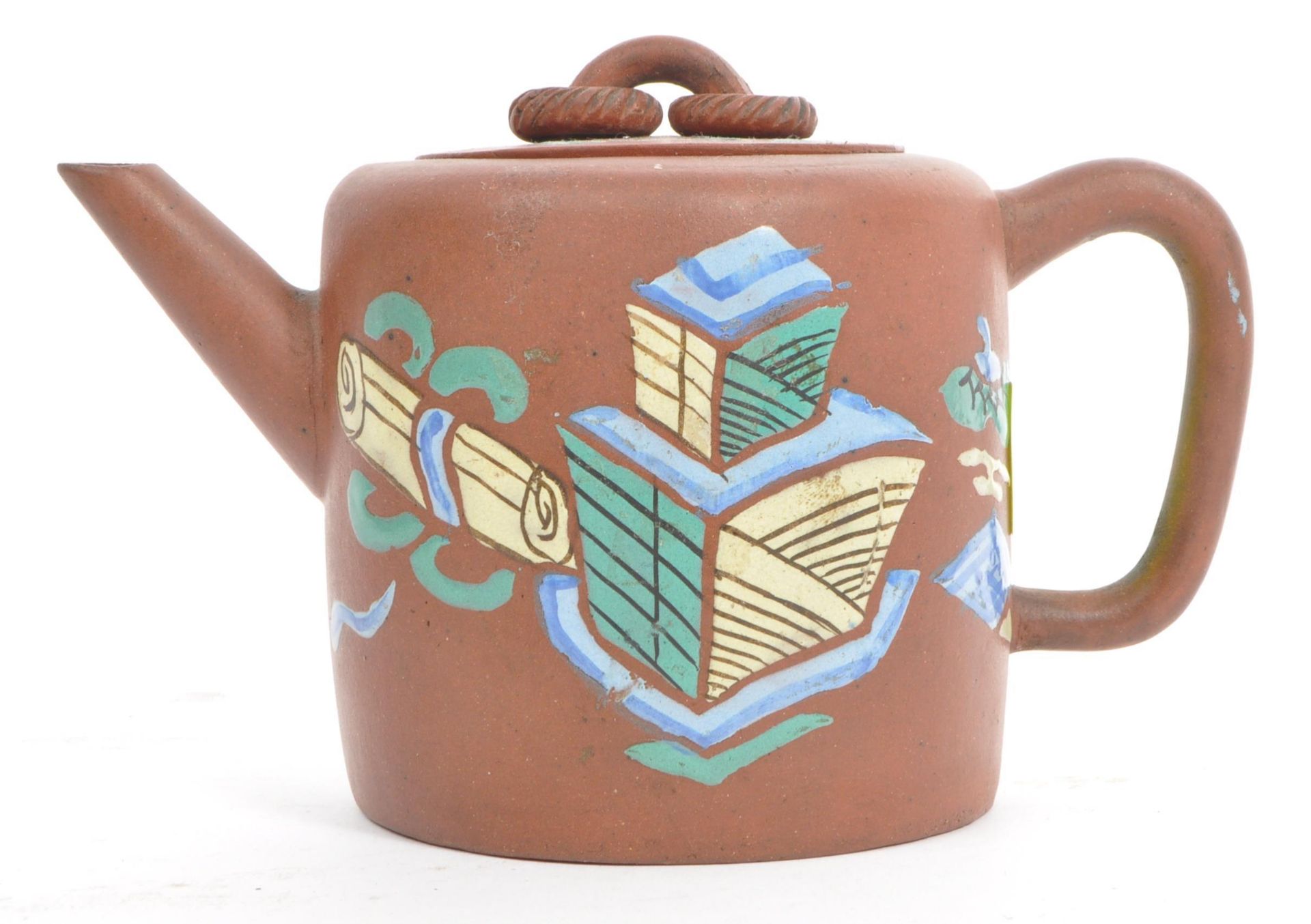 A 1920'S CHINESE ORIENTAL HAND PAINTED TERRACOTTA TEA POT