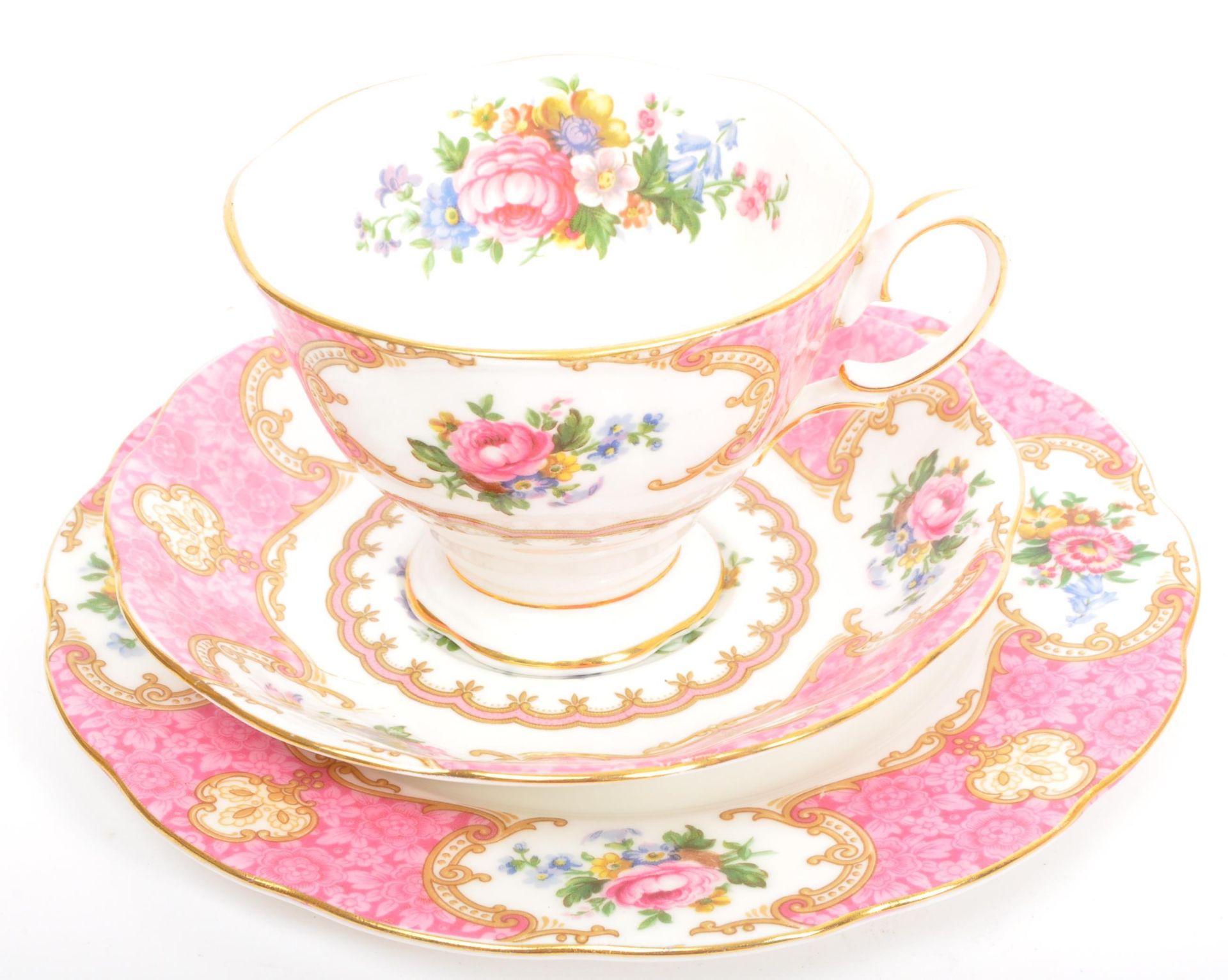 A 20TH CENTURY ROYAL ALBERT LADY CARLYLE TEA SERVICE SET - Image 2 of 6