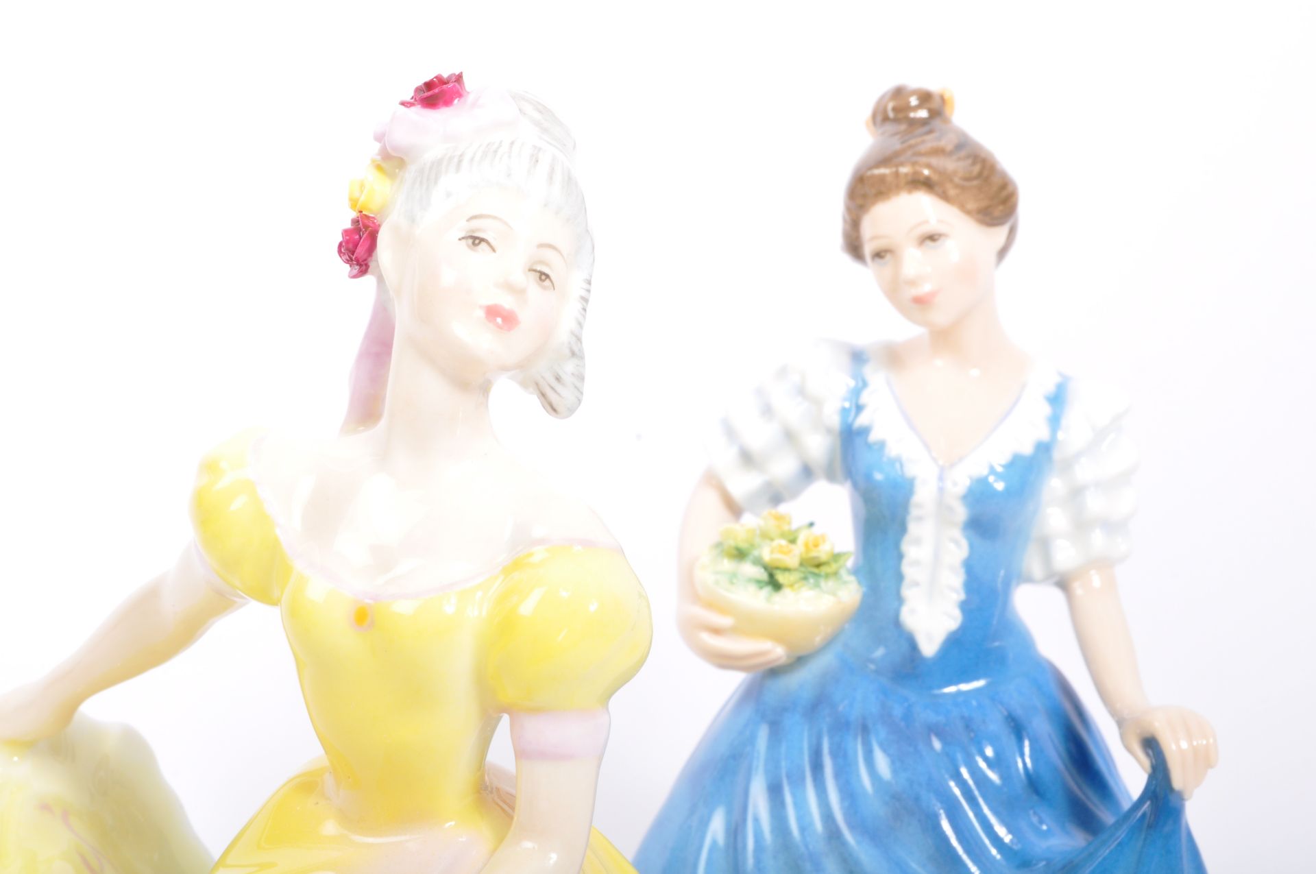 A COLLECTION OF ROYAL DOULTON & EXCLUSIVE FIGURINES - Image 8 of 8