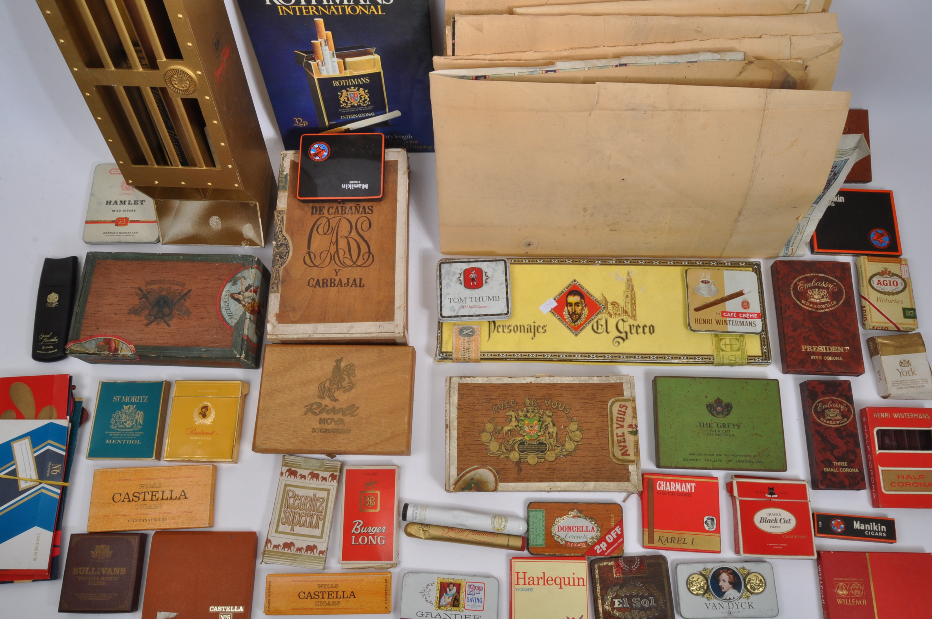 LARGE COLLECTION CIGARETTE & CIGAR EPHEMERA - Image 2 of 6