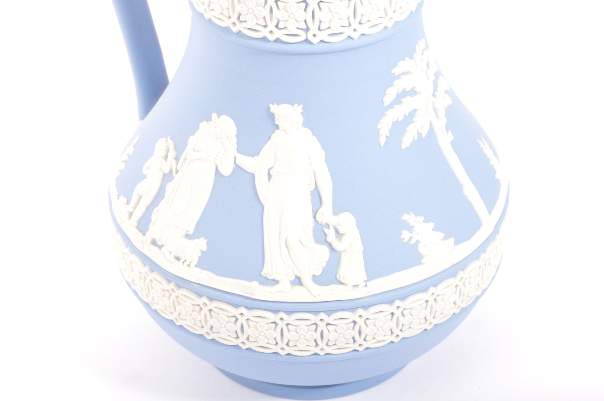 TWO PIECES OF WEDGWOOD JASPERWARE IN JUG AND POT FORM - Image 3 of 6