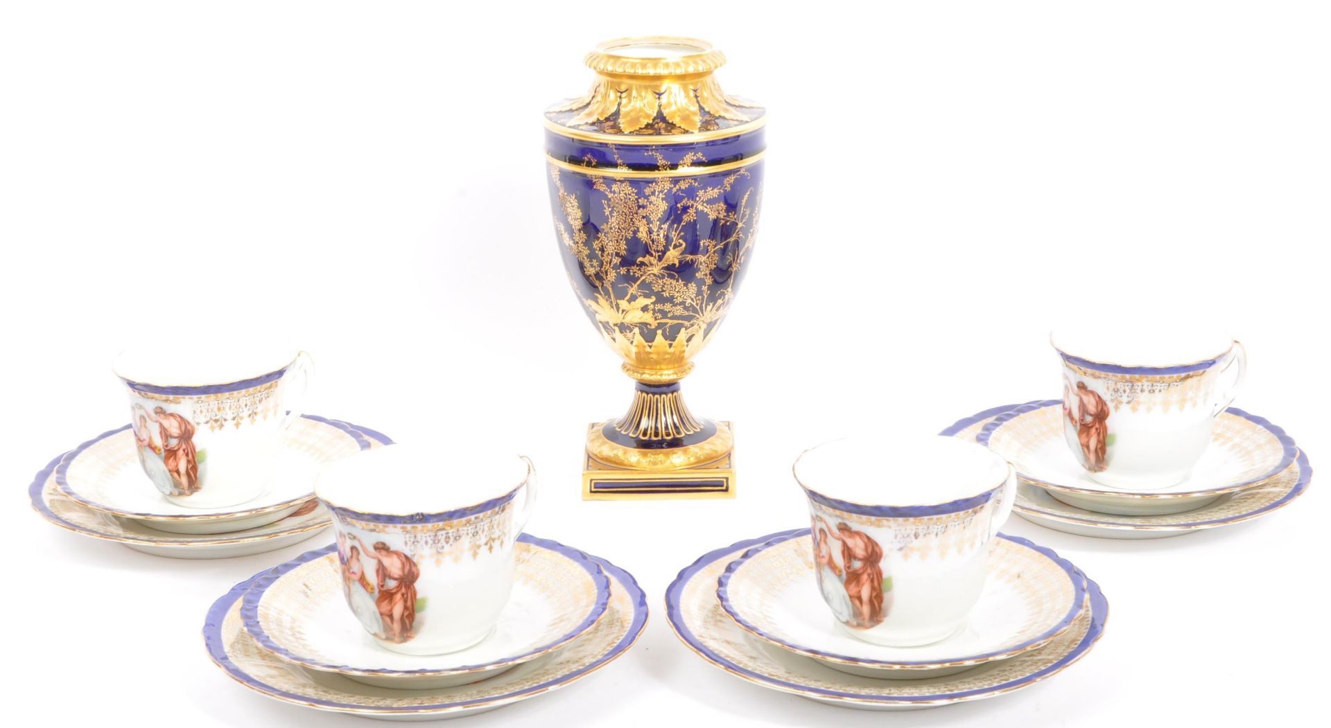 VINTAGE 20TH CENTURY ROYAL CROWN DERBY VASE W/ TEA SET