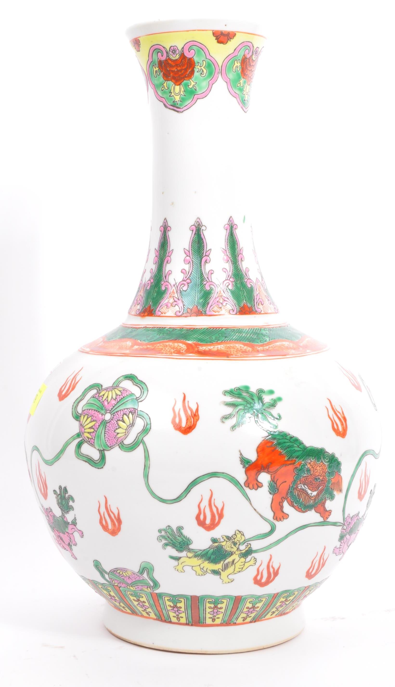 LARGE 19TH CENTURY CHINESE WHITE FLORAL & FOLIATE VASE
