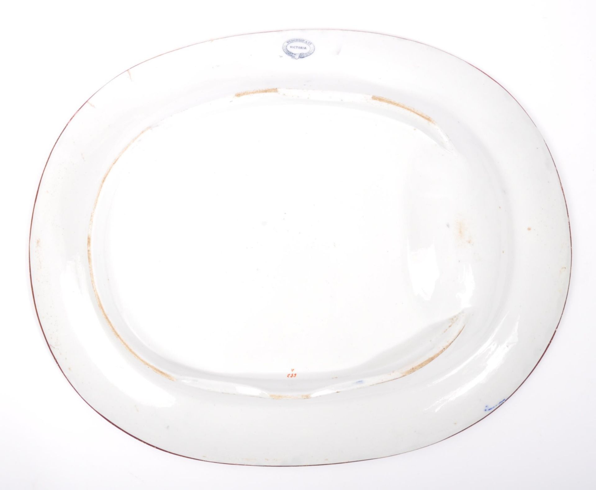 EARLY 20TH CENTURY WEDGWOOD VICTORIA MEAT SERVING PLATE - Image 6 of 8
