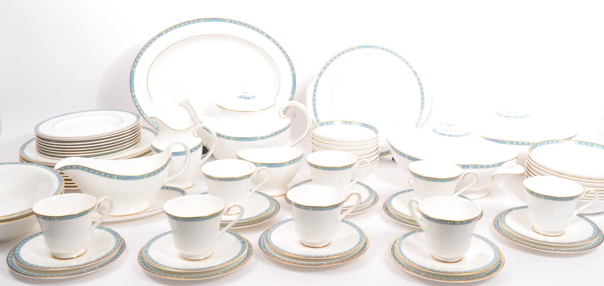 ROYAL DOULTON ANTWERP CHINA TEA & DINNER SERVICE