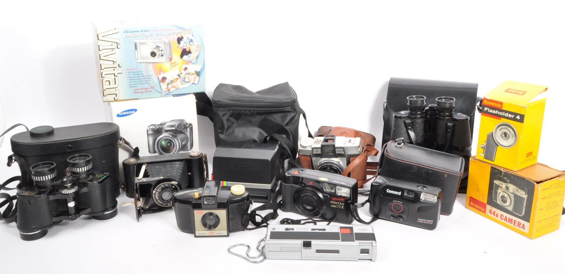 COLLECTION OF VINTAGE 20TH CENTURY CAMERAS