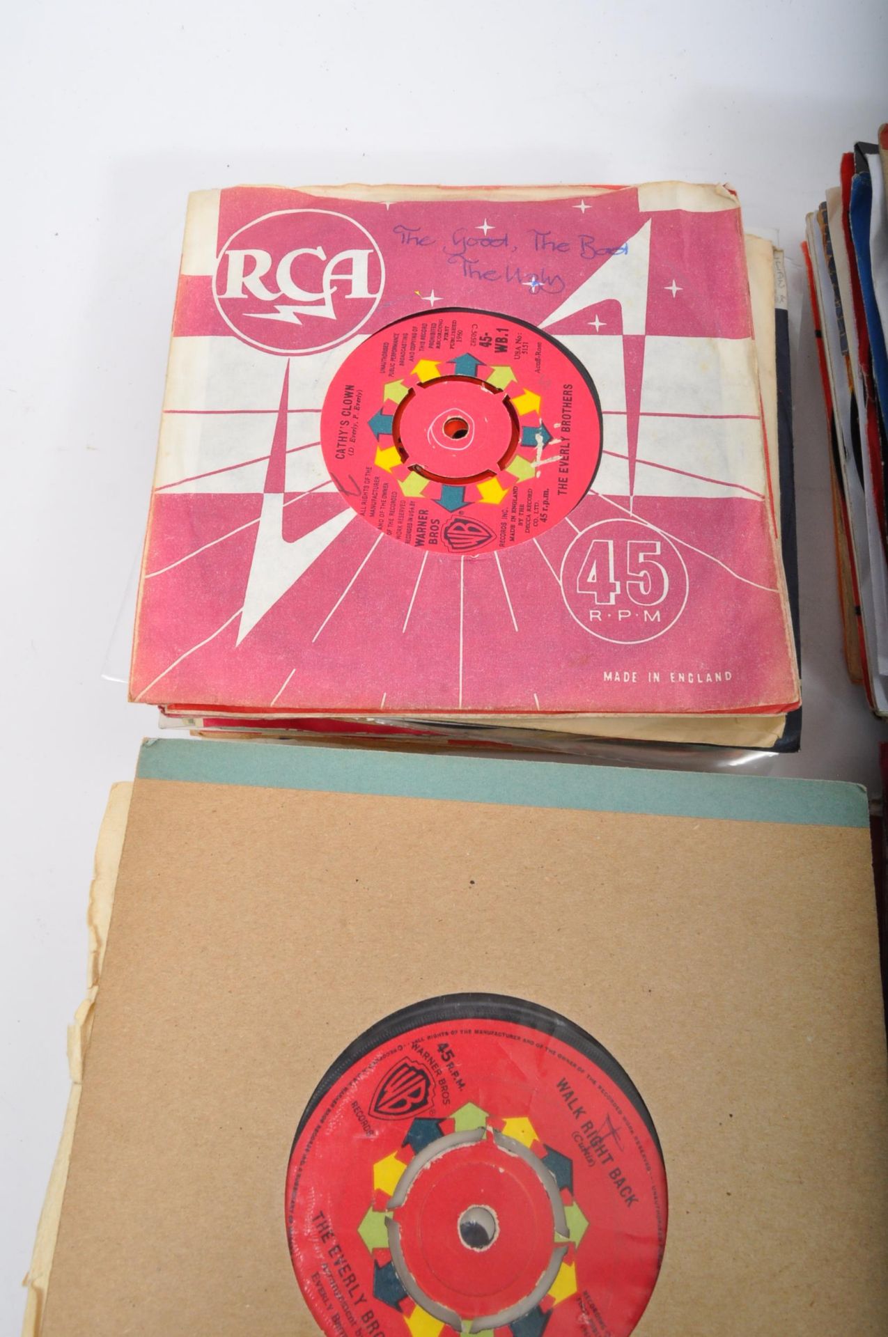 A COLLECTION OF FORTY FIVE / 45 RPM VINYL SINGLES - Image 3 of 5