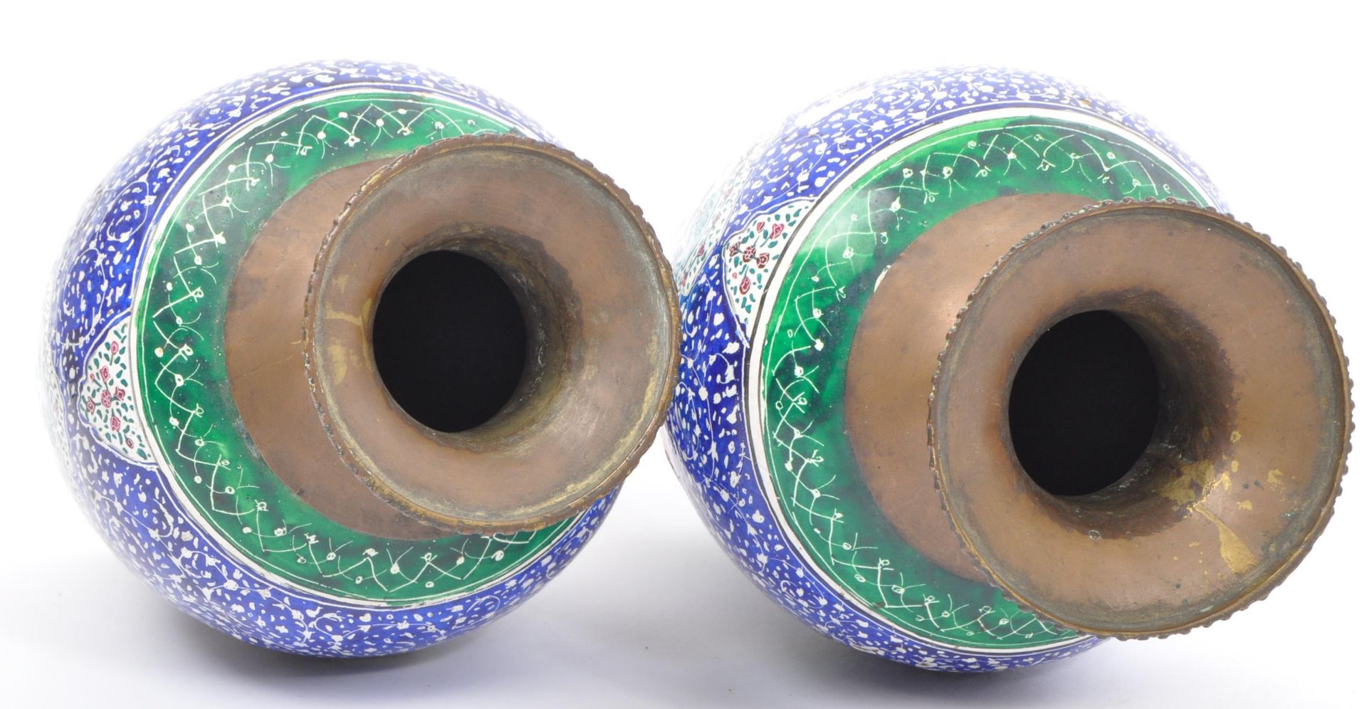 PAIR OF EARLY 20TH CENTURY COPPER & ENAMEL HAND PAINTED VASES - Image 4 of 5