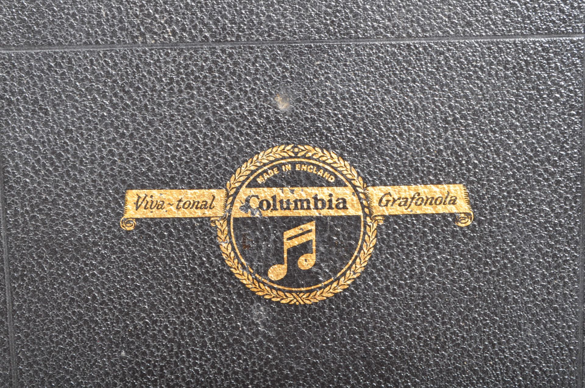 RETRO MID 20TH CENTURY COLUMBIA PORTABLE GRAMOPHONE - Image 4 of 5