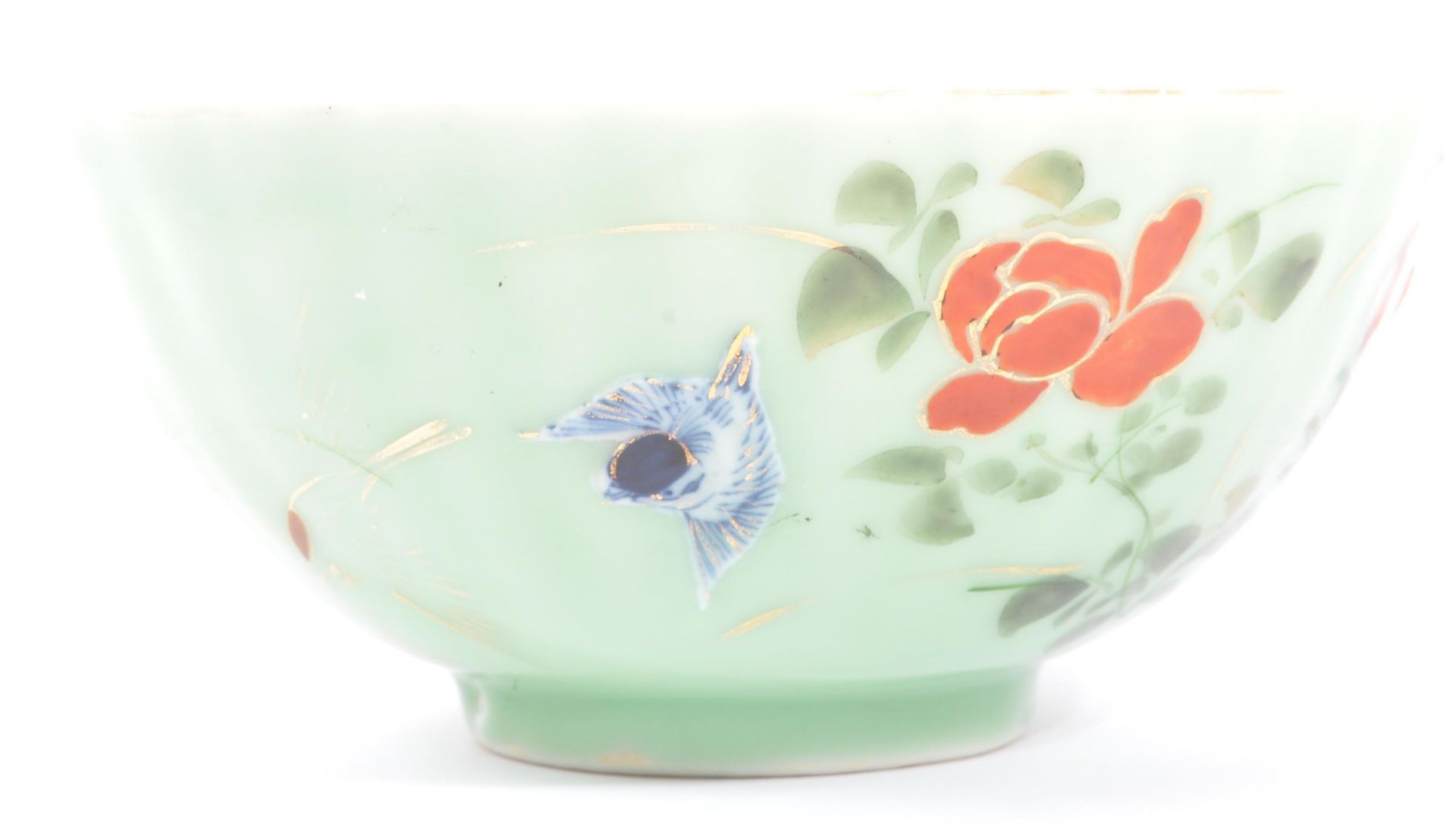 20TH CENTURY CHINESE HAND PAINTED PORCELAIN BOWL - Image 3 of 6