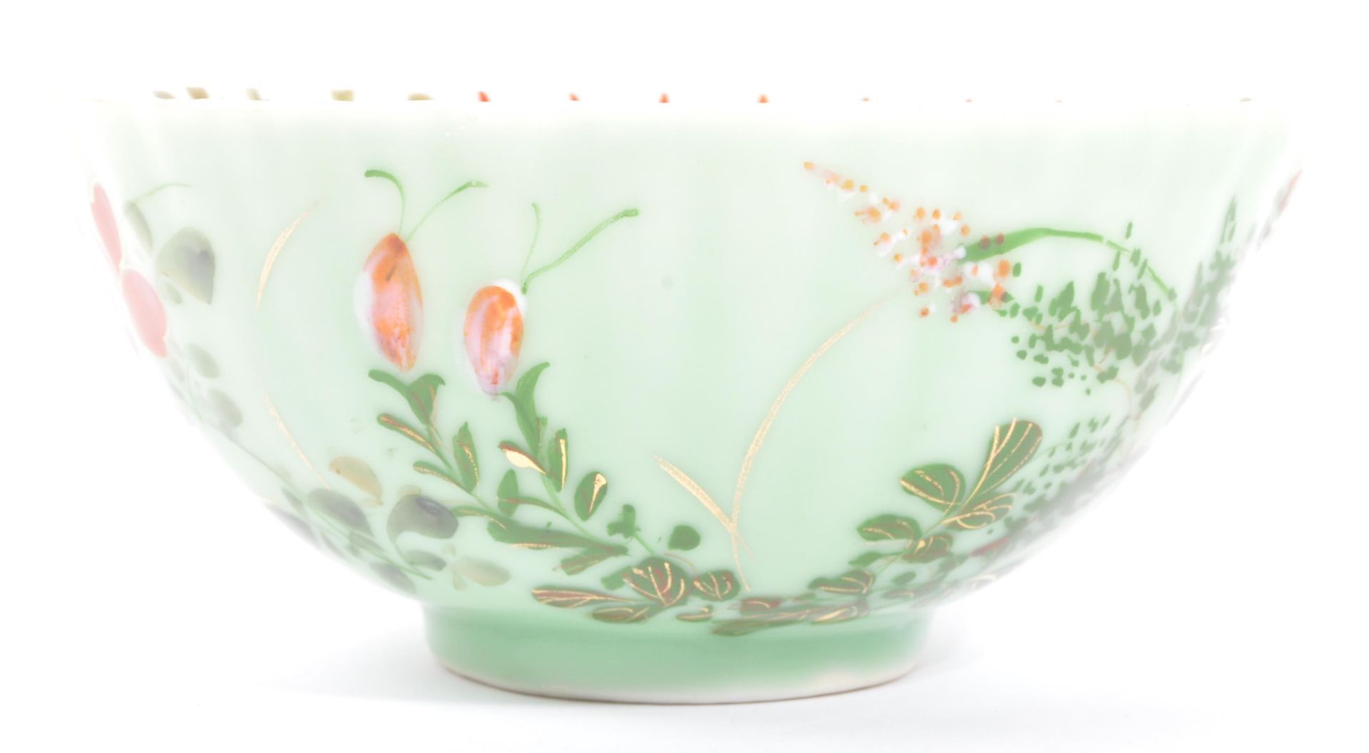 20TH CENTURY CHINESE HAND PAINTED PORCELAIN BOWL - Image 2 of 6