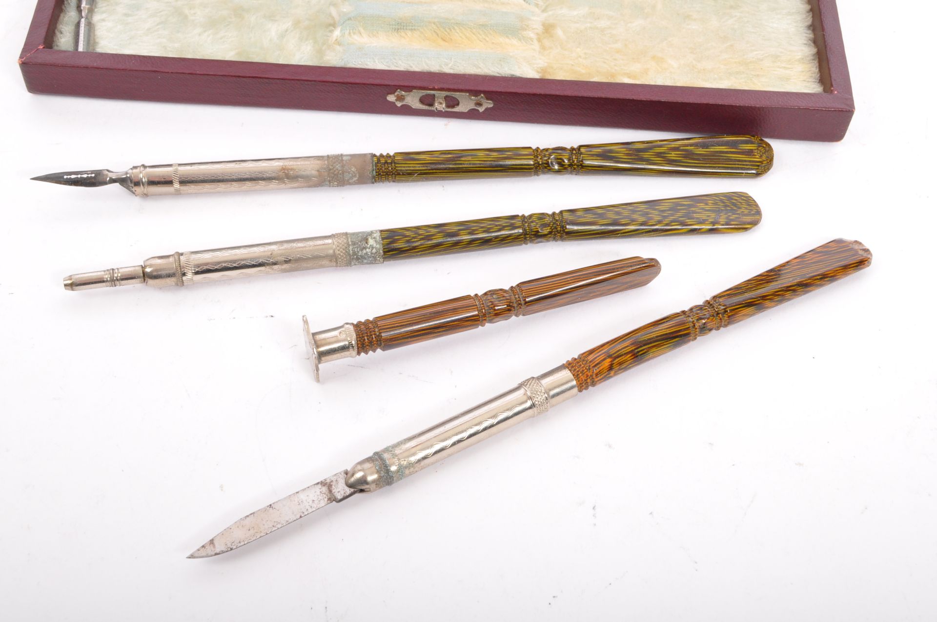 A VINTAGE RETRO MID CENTURY CALLIGRAPHY PEN SET - Image 2 of 6