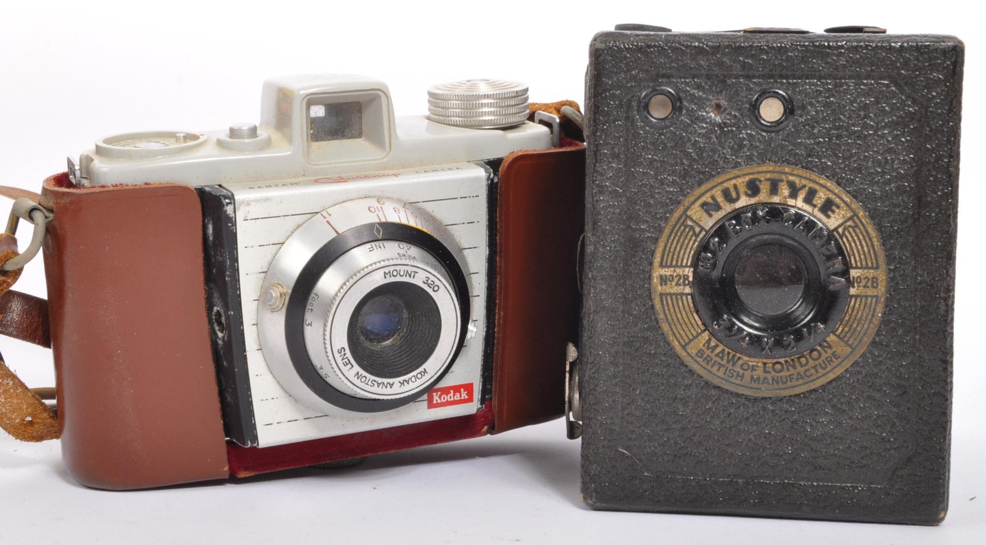 COLLECTION OF VINTAGE 20TH CENTURY CAMERAS & BINOCULARS - Image 2 of 5