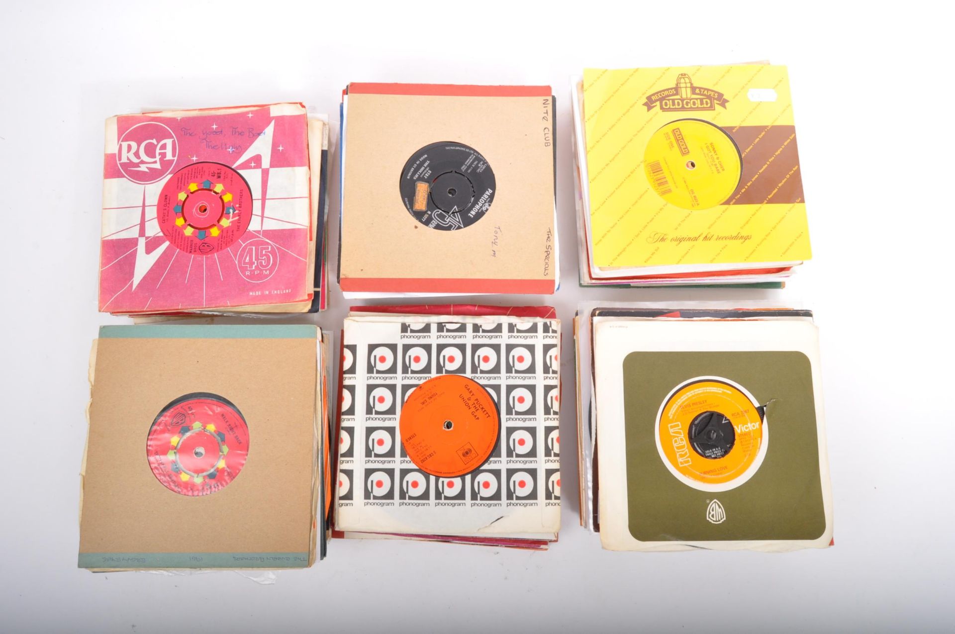 A COLLECTION OF FORTY FIVE / 45 RPM VINYL SINGLES