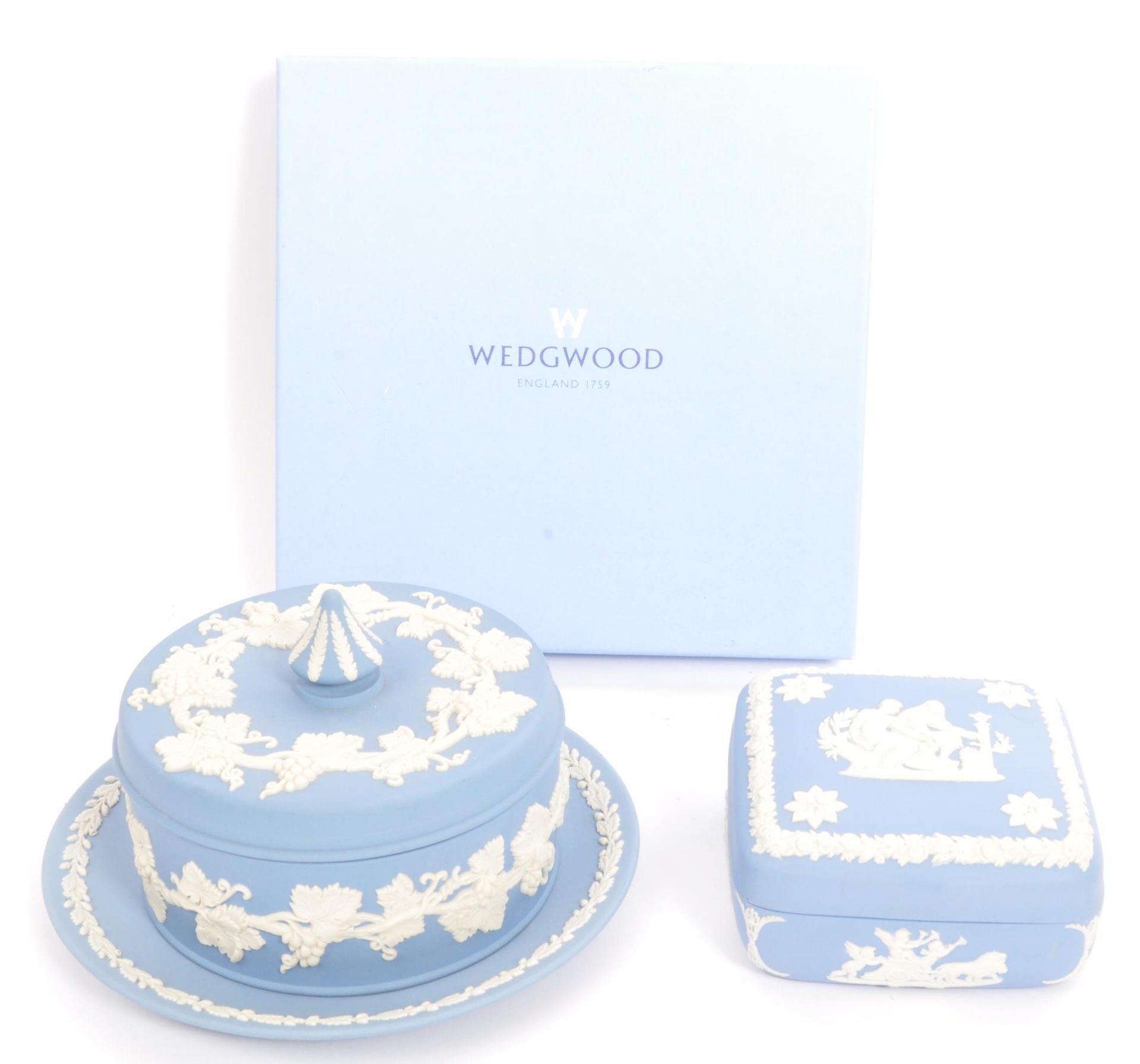 COLLECTION OF VINTAGE 20TH CENTURY WEDGWOOD JASPERWARE ITEMS - Image 5 of 8