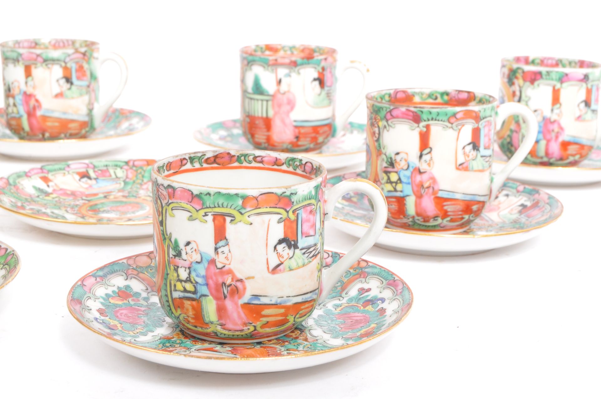 1920S CANTONESE PORCELAIN TEA SERVICE - Bild 2 aus 7