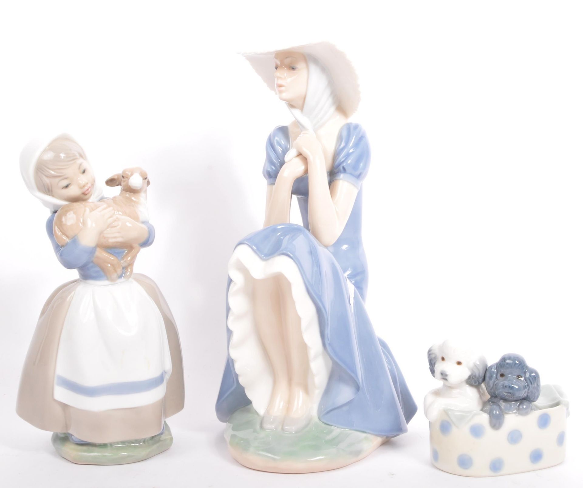 COLLECTION OF LATE 20TH CENTURY SPANISH LLADRO NAO FIGURES - Image 2 of 8