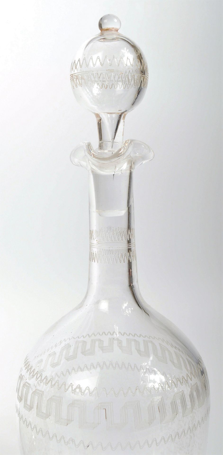 COLLECTION OF 19TH CENTURY GLASS DECANTERS - Bild 5 aus 6