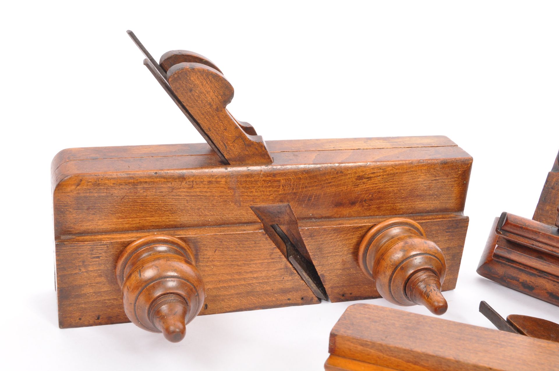 COLLECTION OF 19TH CENTURY BEECH WOODWORKING PLANES - Image 2 of 7