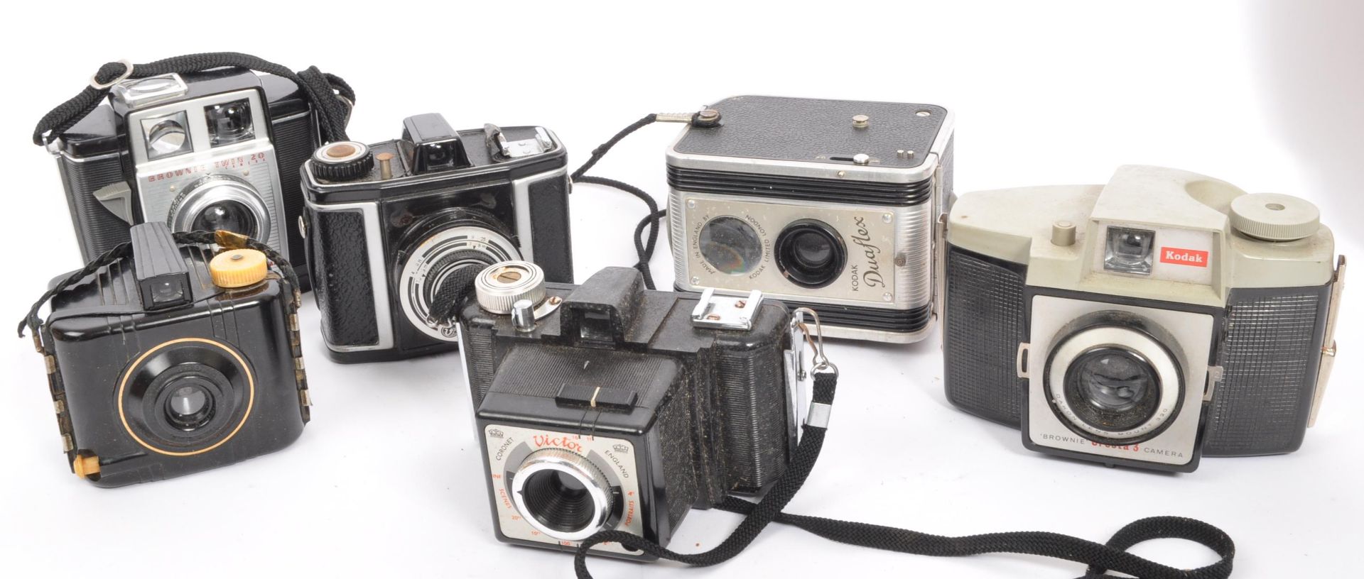 LARGE COLLECTION OF 20TH CENTURY BOX CAMERAS - Image 4 of 6