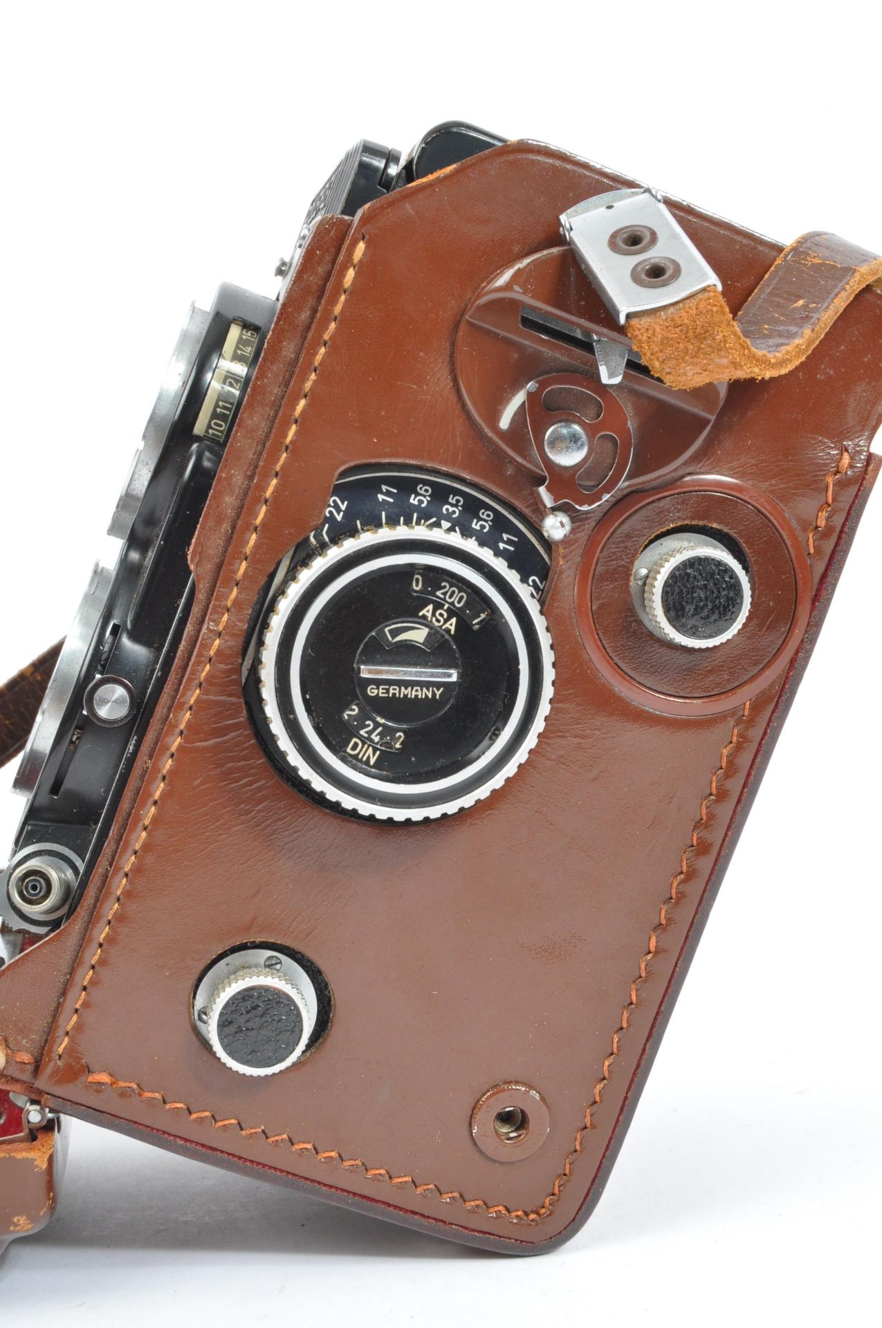 A VINTAGE ROLLEIFLEX SYNCHRO COMPUR FRANKE & HEIDECKE CAMERA - Image 4 of 8