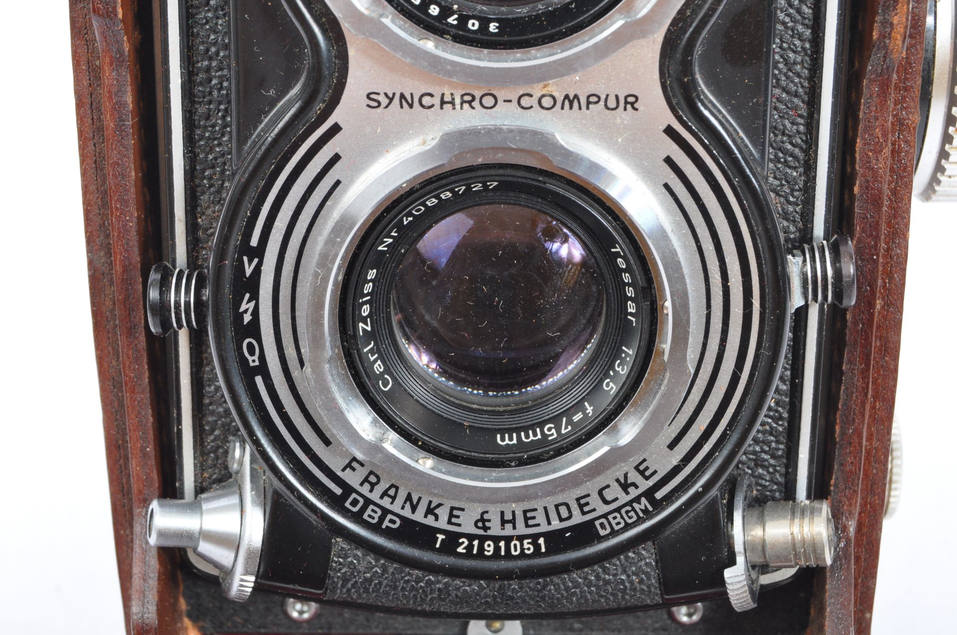 A VINTAGE ROLLEIFLEX SYNCHRO COMPUR FRANKE & HEIDECKE CAMERA - Image 3 of 8