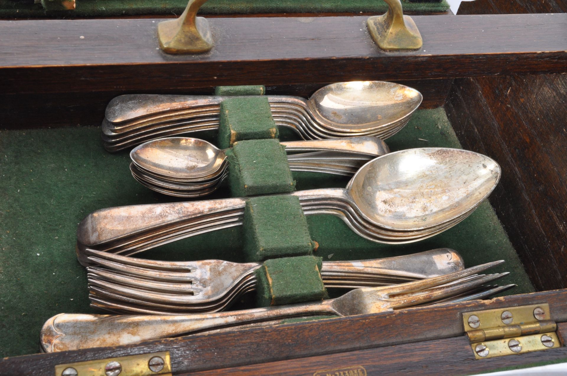 JAMES DIXON & JOSEF FENTON CUTLERY CANTEEN - Image 8 of 9