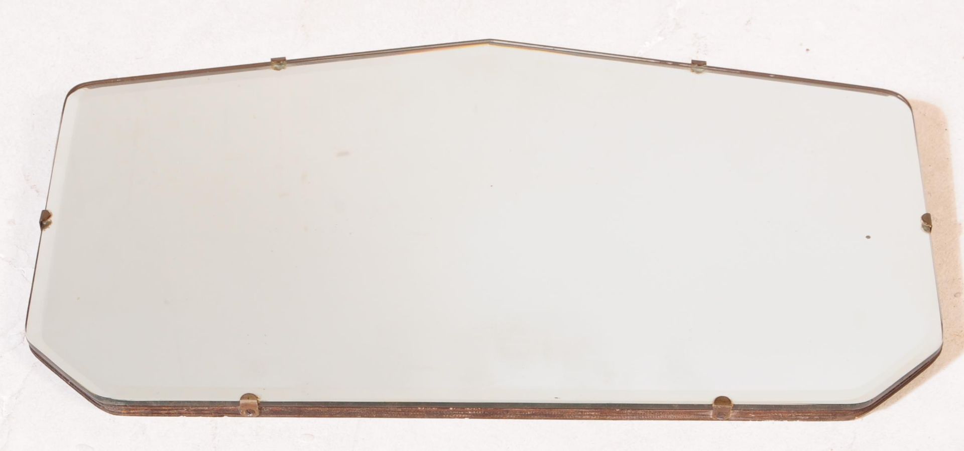 A VINTAGE 20TH CENTURY WALL HANGING MIRROR - Image 3 of 5