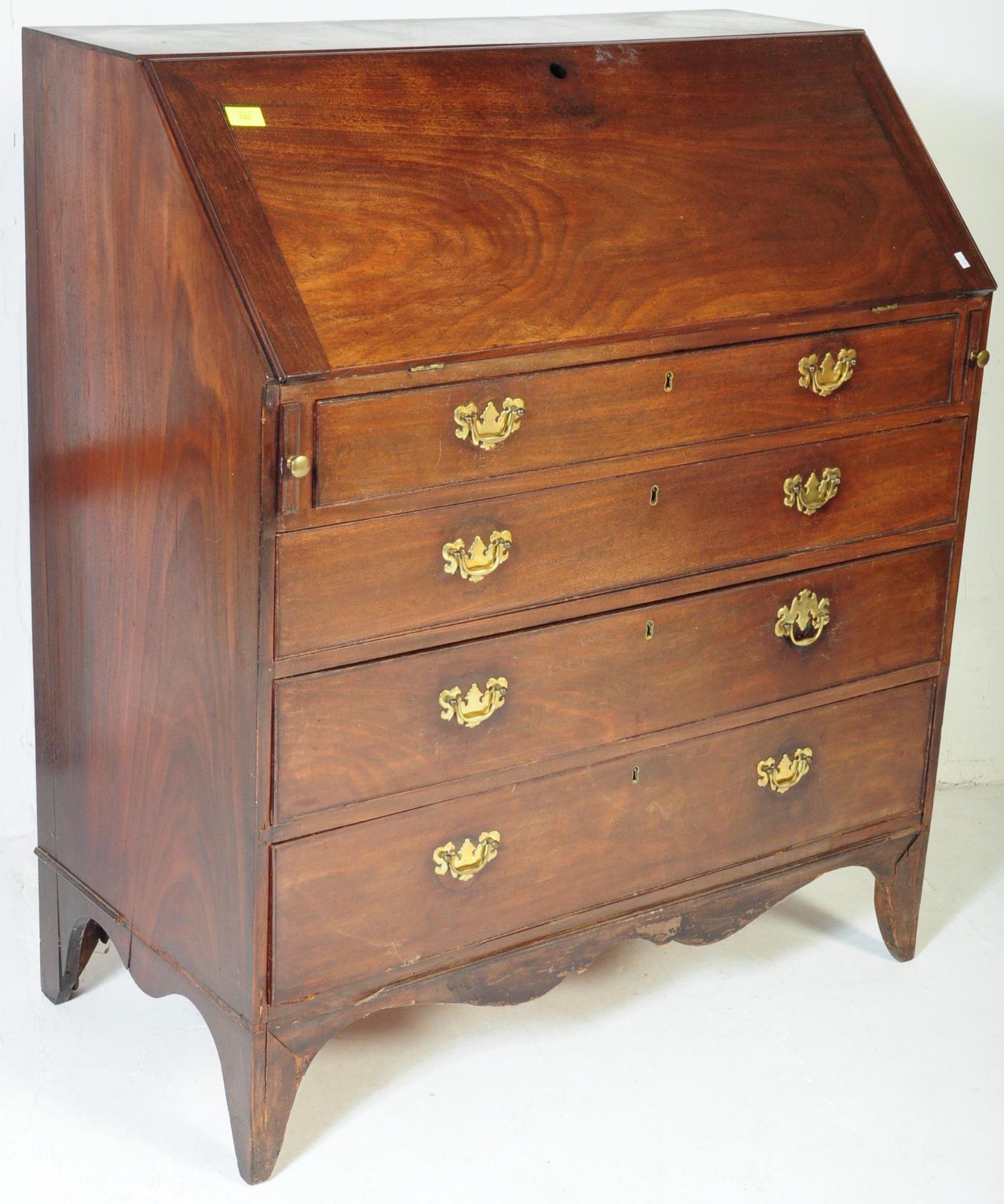 19TH CENTURY GEORGE III MAHOGANY BUREAU - Bild 2 aus 7