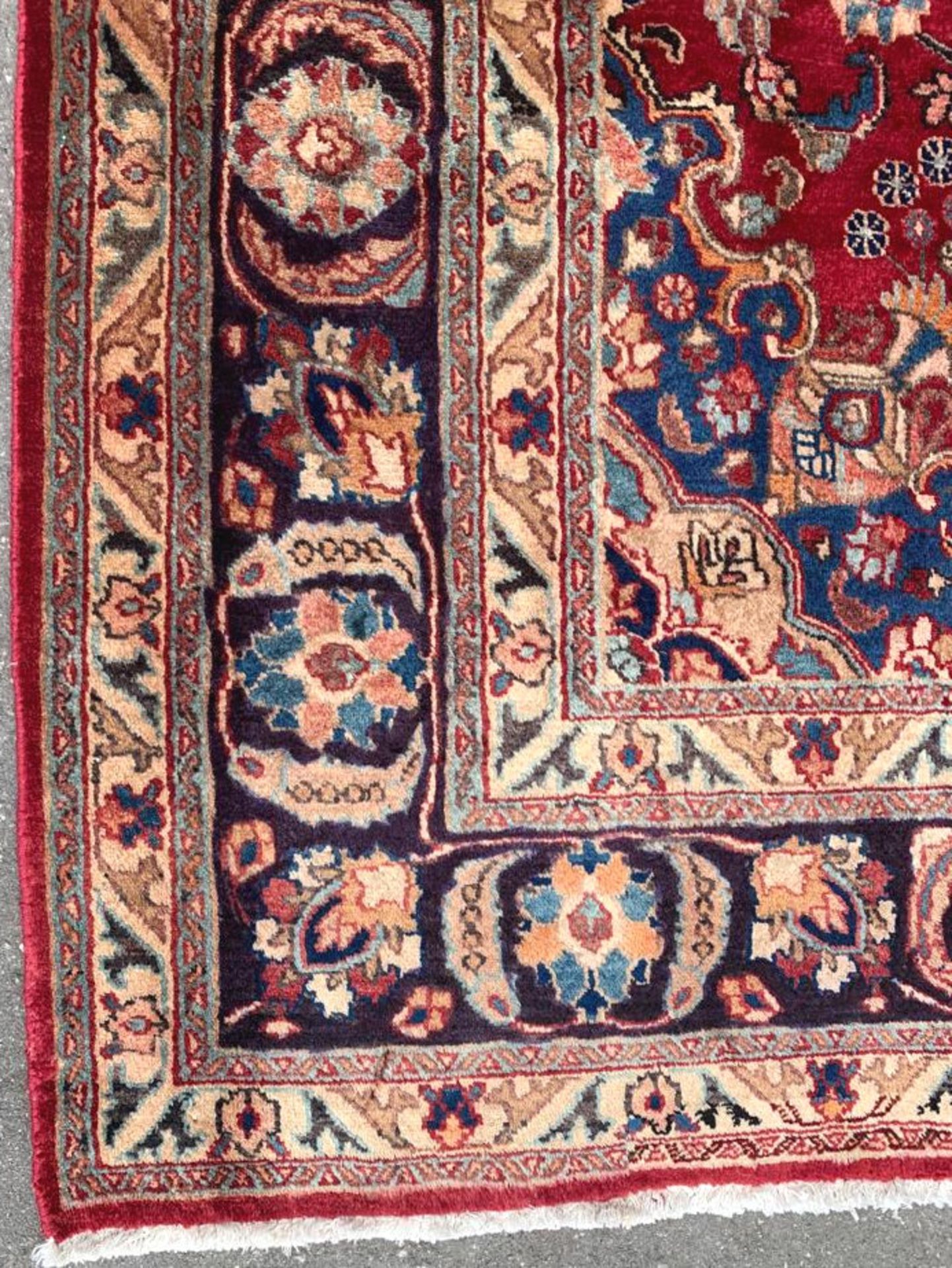 20TH CENTURY NORTH WEST PERSIAN MEHED RUG - Image 4 of 5