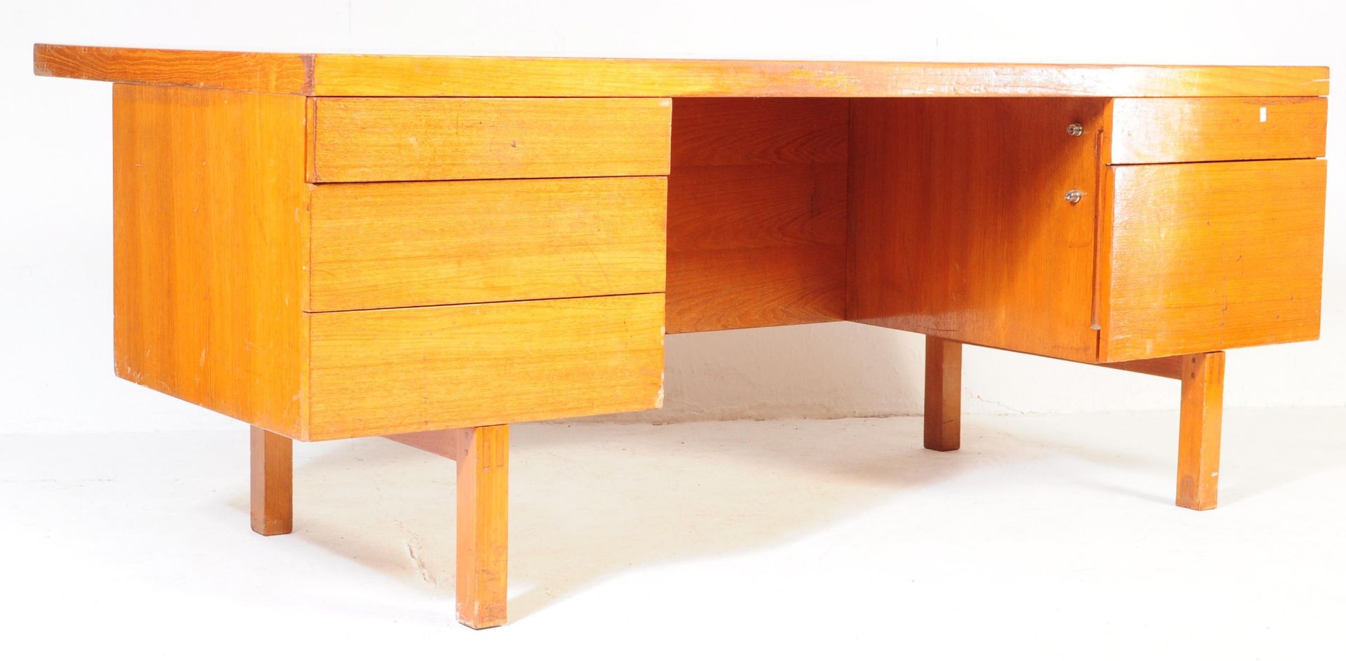 RETRO MID 20TH CENTURY CIRCA 1970S GORDON RUSSEL SCHOOL DESK