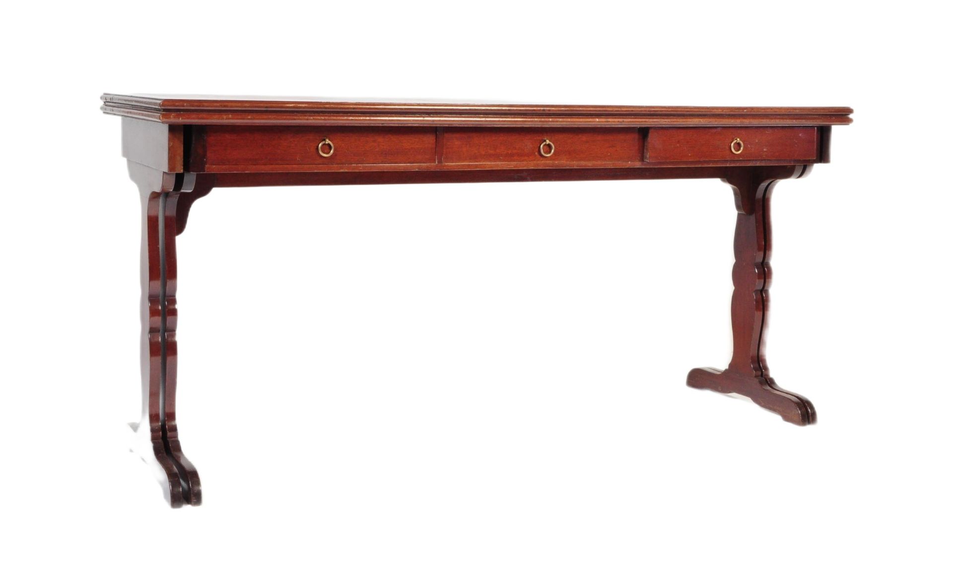 20TH CENTURY REGENCY STYLE MAHOGANY DESK / LIBRARY TABLE