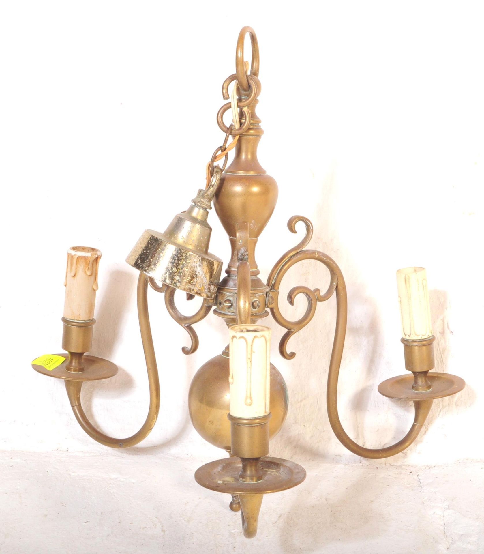 A VICTORIAN 19TH CENTURY BRASS HANGING CEILING LIGHT - Image 4 of 4