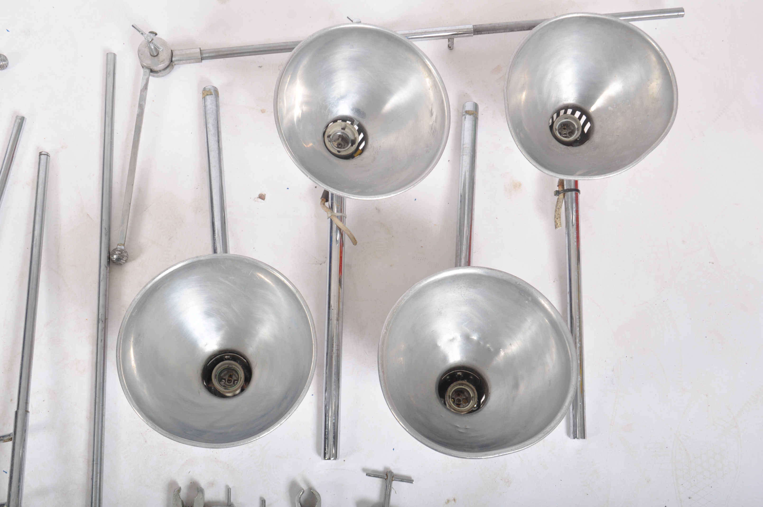 SELECTION OF FOUR INDUSTRIAL SPOT LAMP LIGHTS - Image 3 of 4