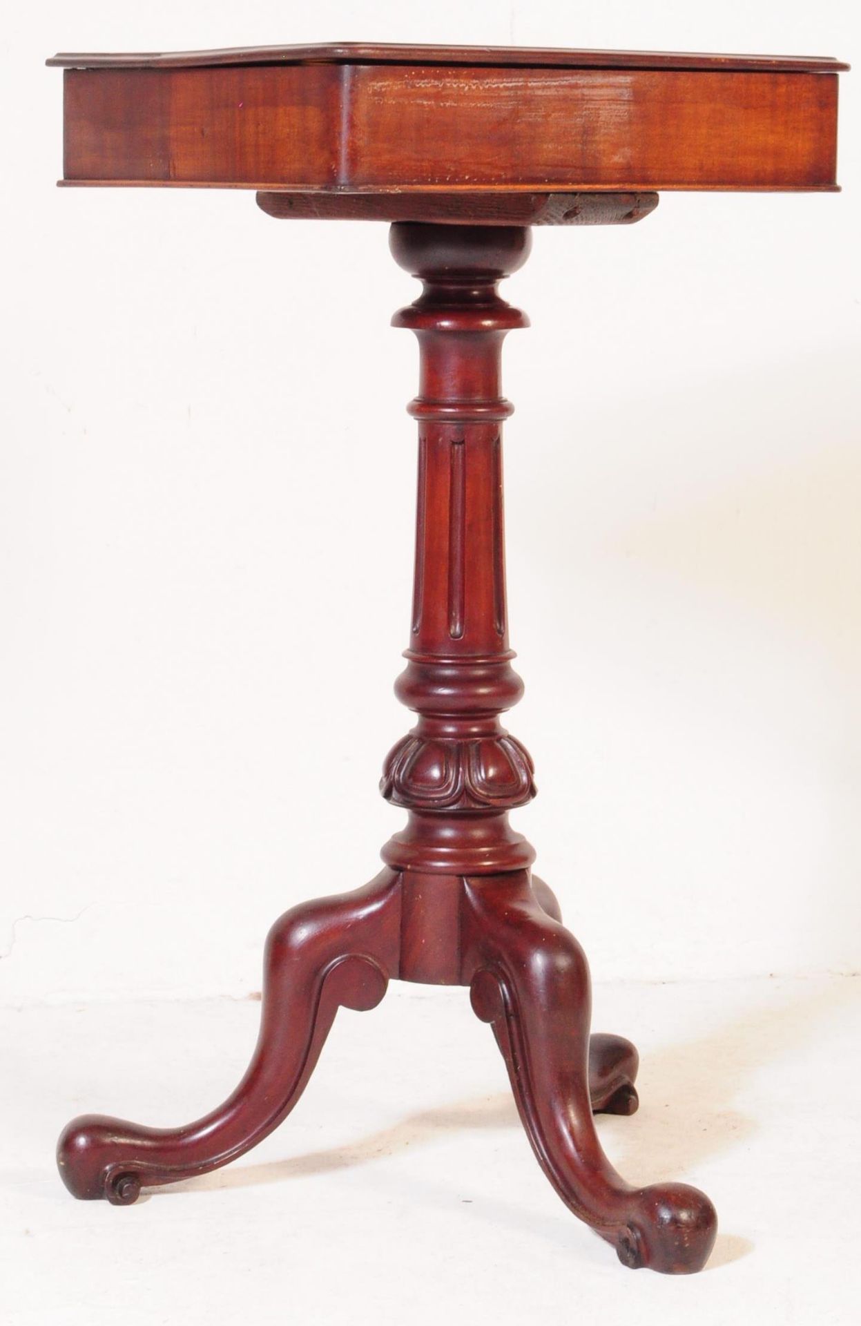 19TH CENTURY MAHOGANY PEDESTAL VANITY TABLE